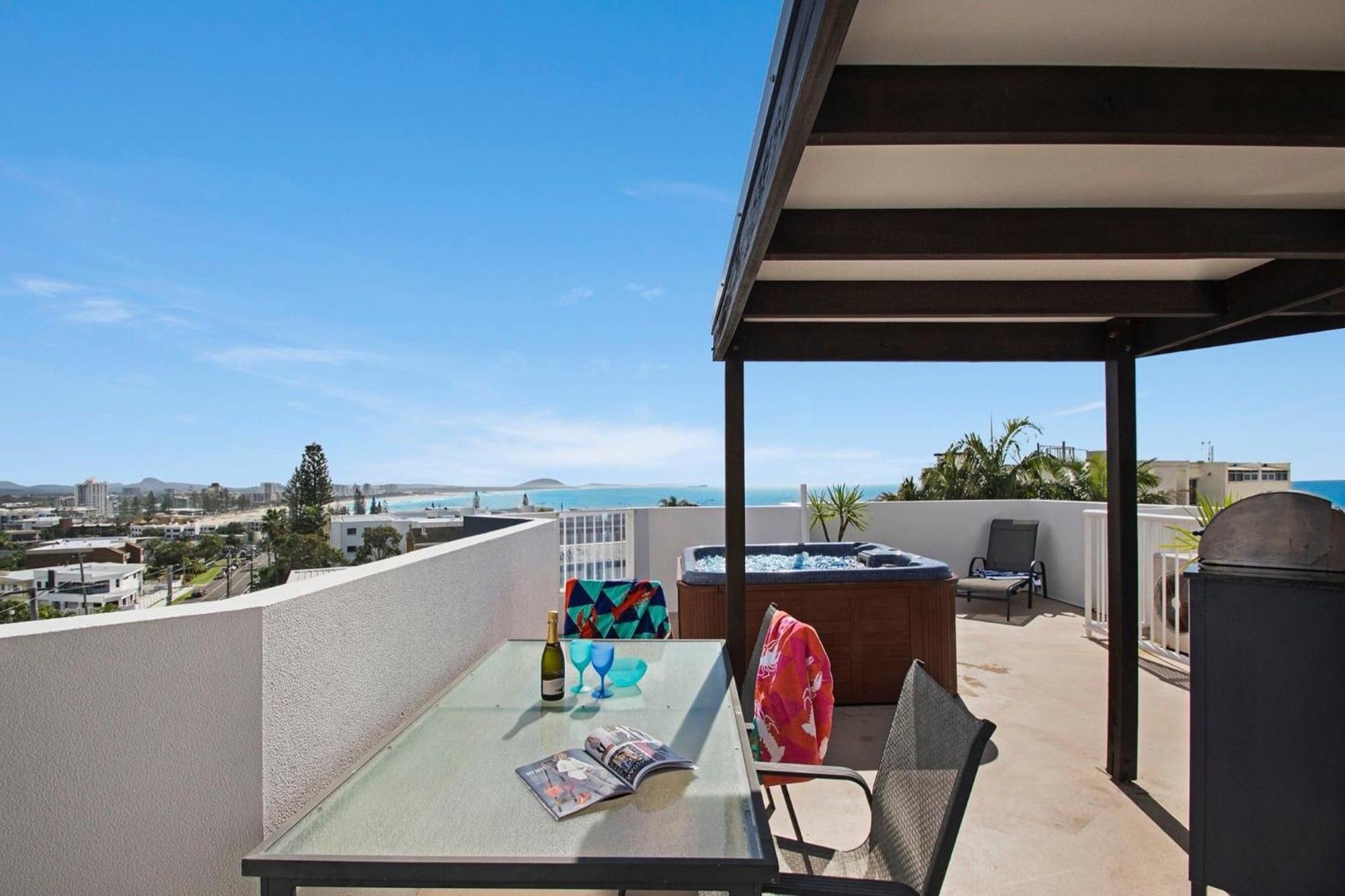 Ocean Vista On Alex Aparthotel Alexandra Headland Bagian luar foto