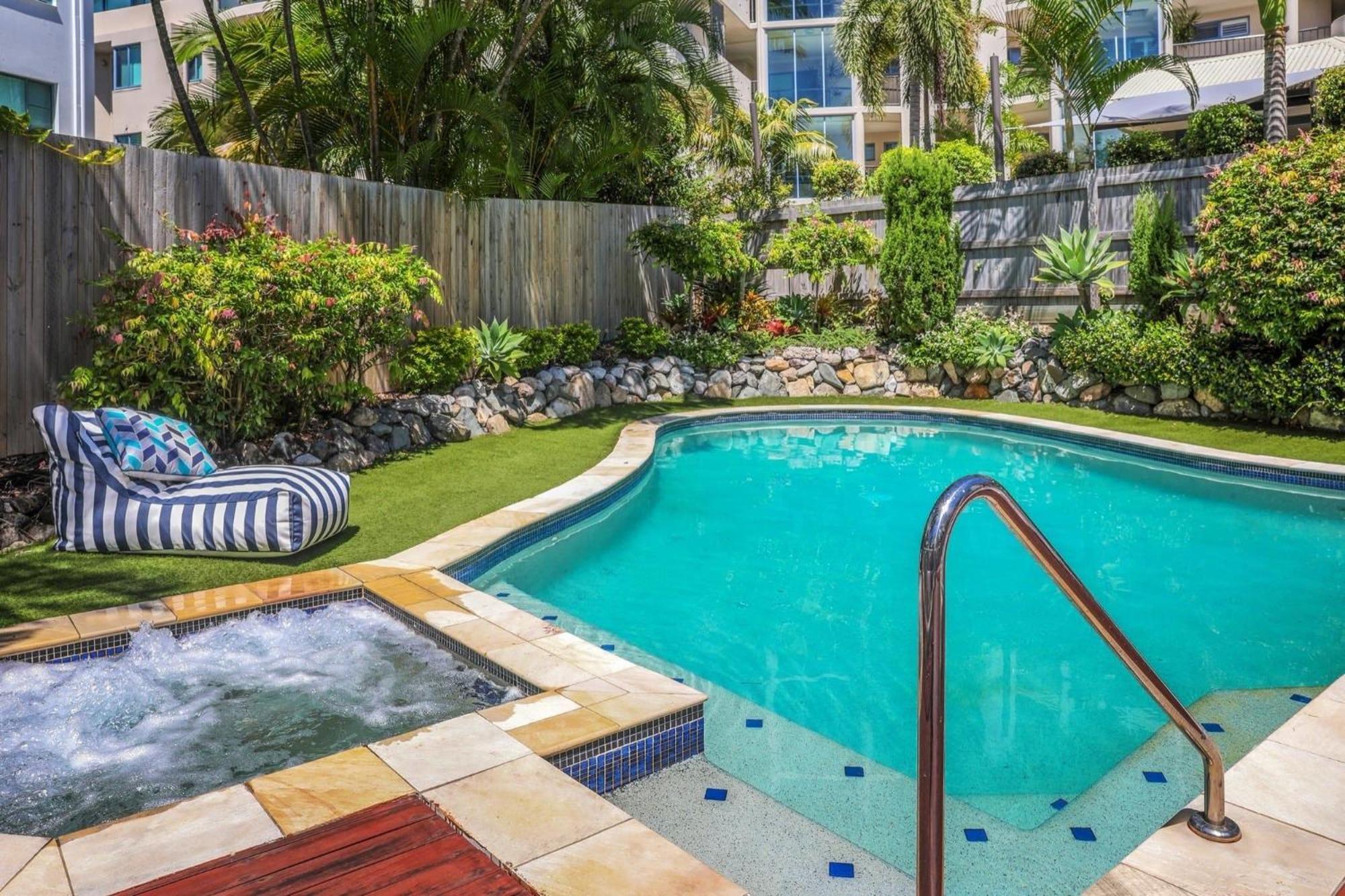 Ocean Vista On Alex Aparthotel Alexandra Headland Bagian luar foto