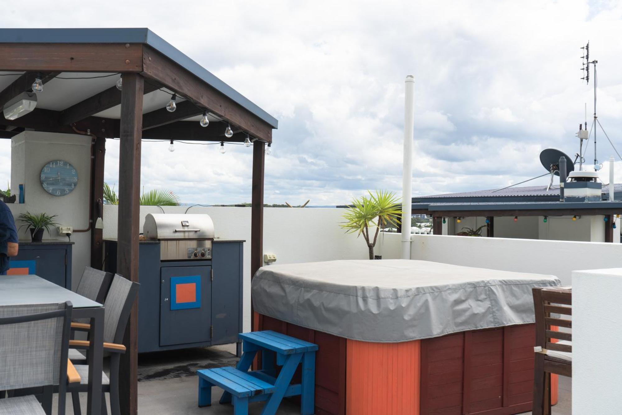 Ocean Vista On Alex Aparthotel Alexandra Headland Bagian luar foto